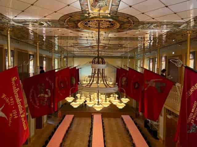 Designmuseum Danmark banquet hall with ornate chandelier for formal event venue and gala planning.
