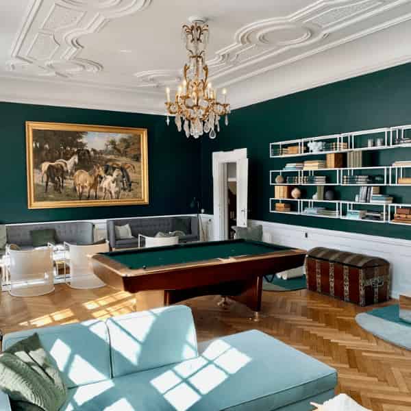 The Lounge