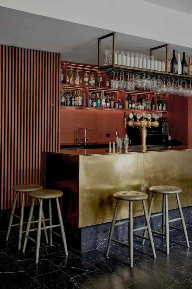 BlackBox at Hotel Danmark: Brass bar in intimate breakout space for networking and receptions.