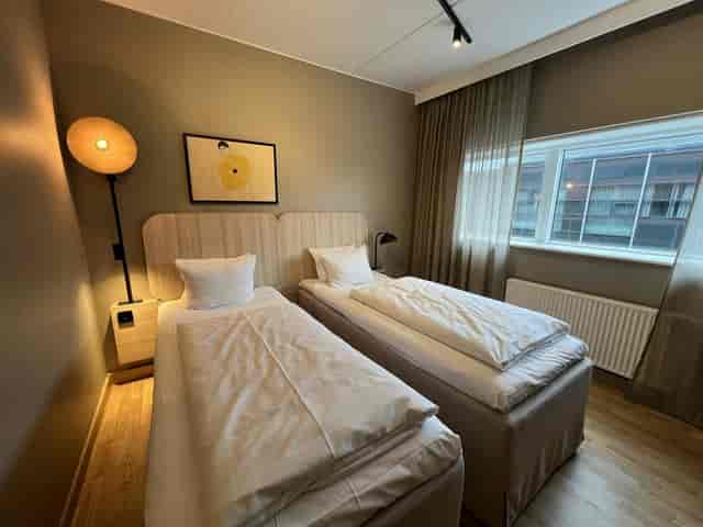 Copper Scandic Sydhavnen twin hotel room for conference and group travel accommodation.