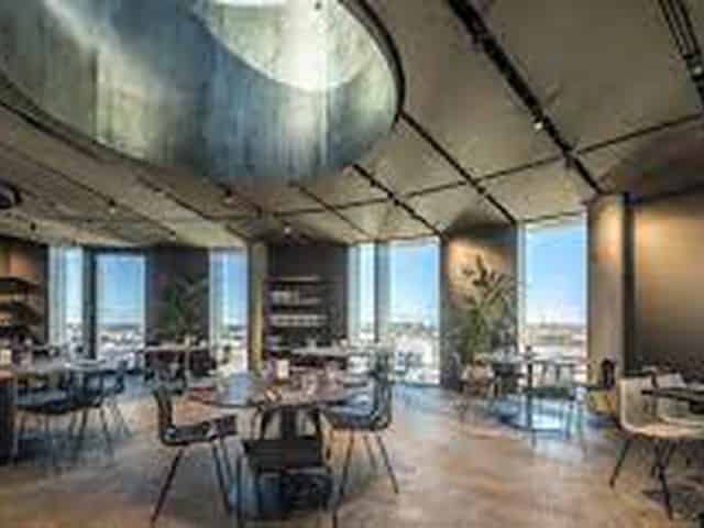 Cocktail bar