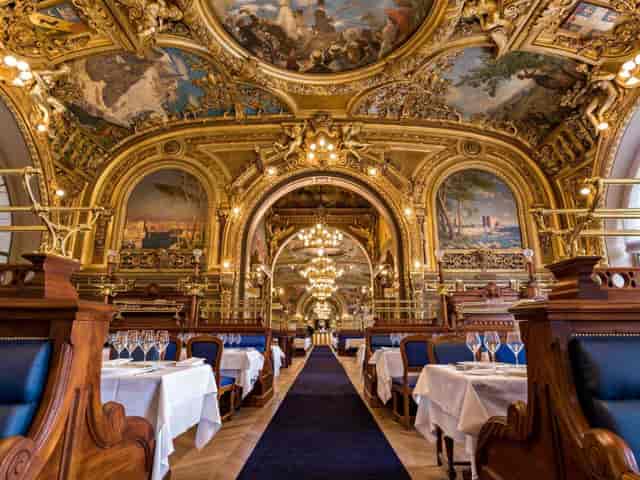 Le Train Bleu dining hall with Belle Époque architecture for luxury incentive gala or dinner.