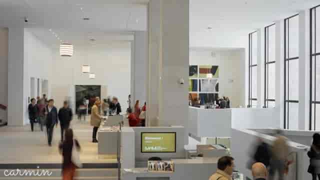Musée d’Art Moderne Paris foyer: spacious event venue with natural light for conference check-in.