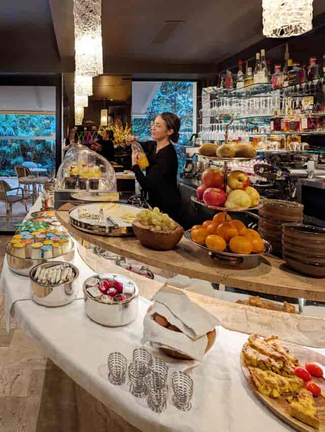 B Montmartre Hotel boutique bar with breakfast setup for VIP hospitality and corporate events.