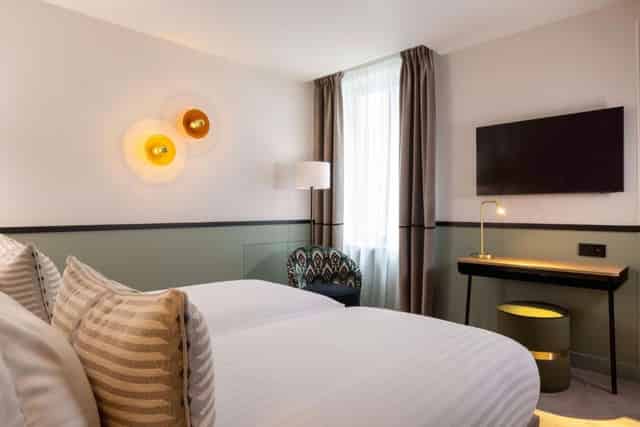 Rooms & Suites