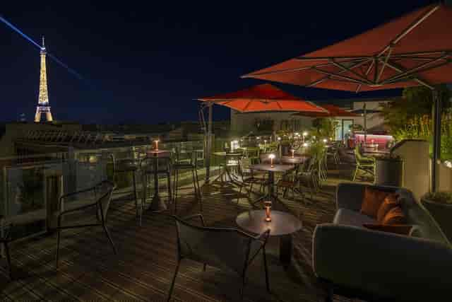 Rooftop bar at Canopy Paris Eiffel Tower, ideal for VIP networking and corporate receptions.