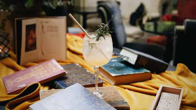 Wilde's Lounge