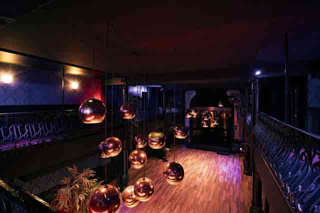 Metafore Paris event space featuring dramatic lighting for product launches and networking events.