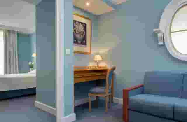 Littré Lounge