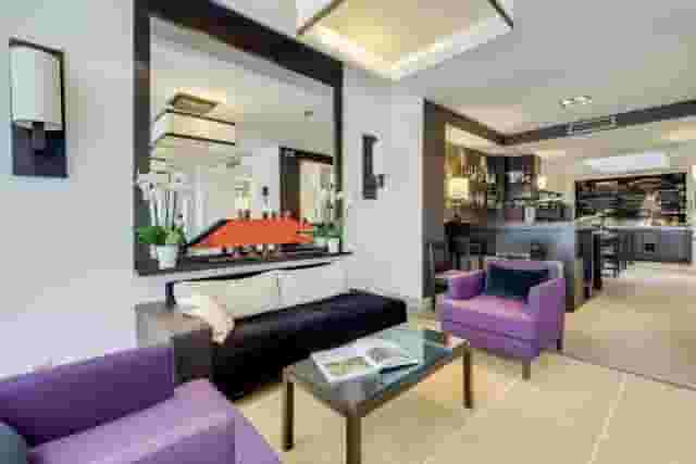 seminar room