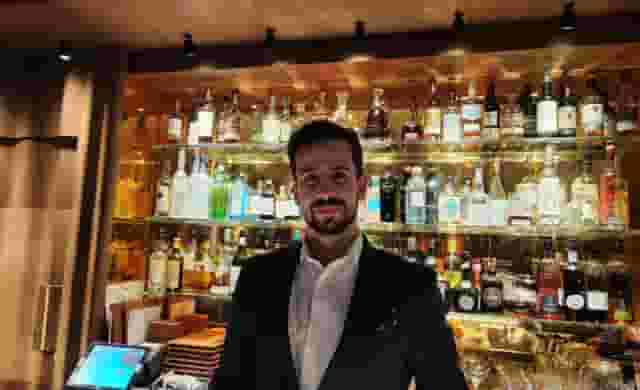 bar