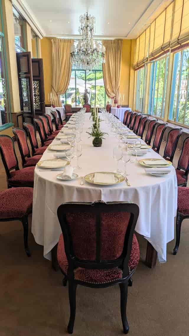 Boardroom banquet setup at Bagatelle La Grande Cascade for executive dinner or corporate event.