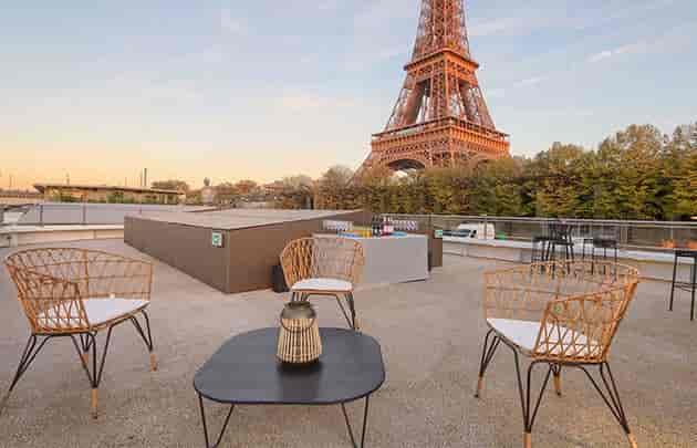 Gustave Événements Paris: Rooftop event space with iconic city views for VIP networking and parties.