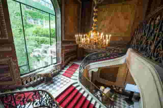 Salon Washington
