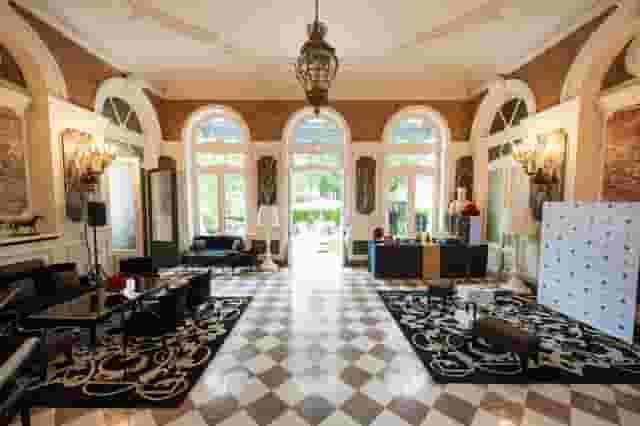 Salon Washington