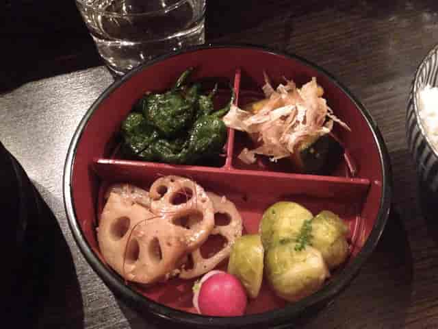 Bento box catering at Hôtel Beige restaurant for elegant corporate boardroom events.