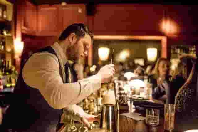 cocktail bar