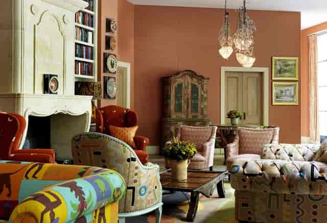 Stylish meeting space in Ham Yard Hotel with eclectic furniture for creative gatherings.