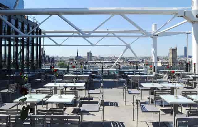 Restaurant Le Georges, Paris: Rooftop venue with panoramic city views for corporate events.