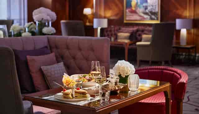 Lobby Lounge at Breidenbacher Hof: plush seating for exclusive networking and executive meetings.