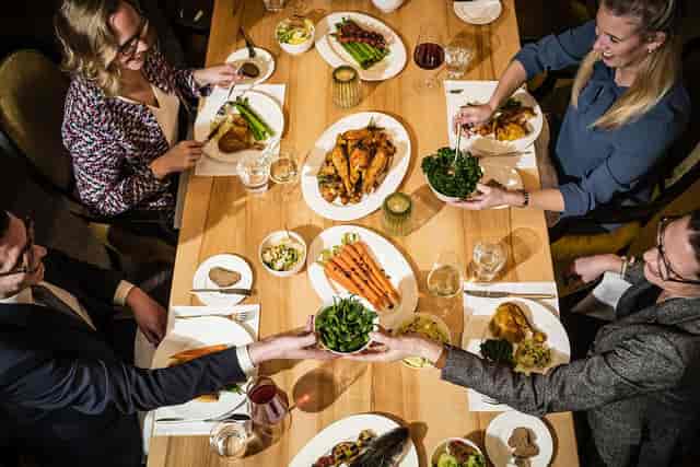 Family-style business dinner at Heinrich-Heine-Salon, Breidenbacher Hof for intimate events.