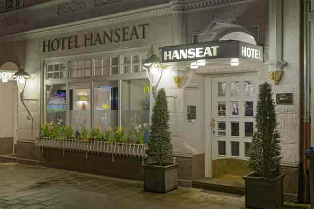 Boutique Hotel Hanseat library entrance for intimate corporate retreats and board meetings.