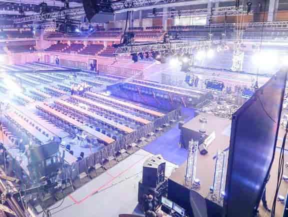 Banquet-style multipurpose hall in CASTELLO Düsseldorf with stage for large corporate events.