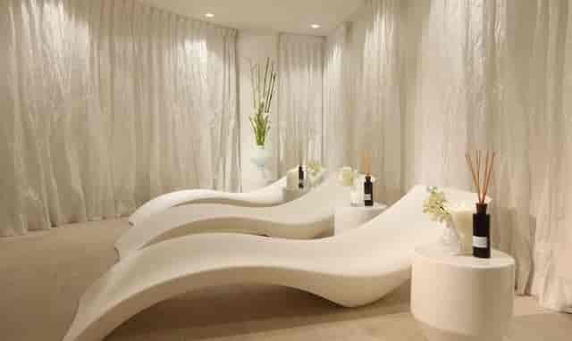 Luxury wellness breakout room at Lindner Hotel Köln for VIP conference or incentive event.