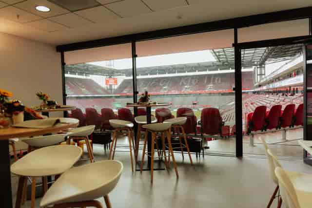 Dombar hospitality suite at RheinEnergieSTADION: corporate event and VIP networking venue.