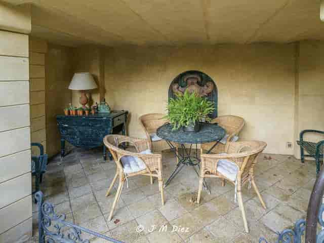Jardin Romantico breakout nook with vaulted ceiling for intimate meetings or VIP events.