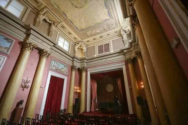 Salón de las Cuatro Estaciones