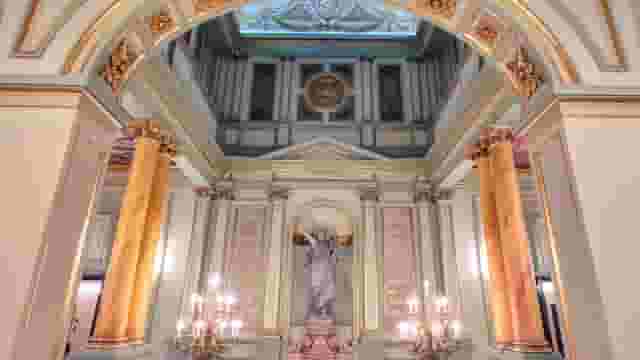 Auditorium (Covering the stalls)