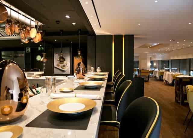 Sala Privada at Caelis: Luxury chef's table dining for VIP dinners and corporate events.