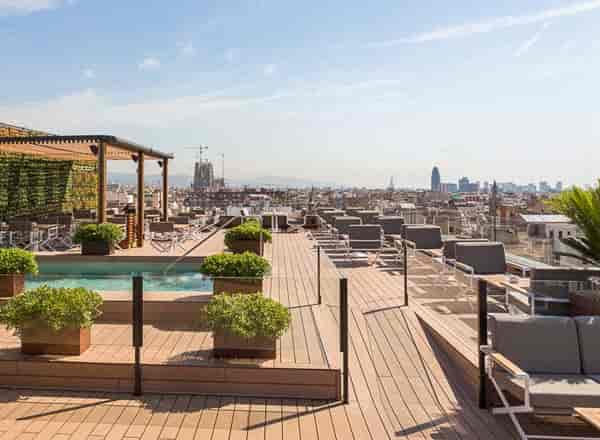 Rooftop terrace in Barcelona, luxury venue for cocktail hours and networking events.