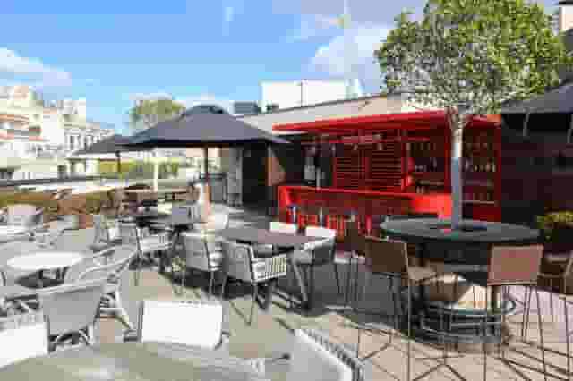 Cafe/bar