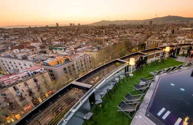 B-Lounge Restaurant Terrace