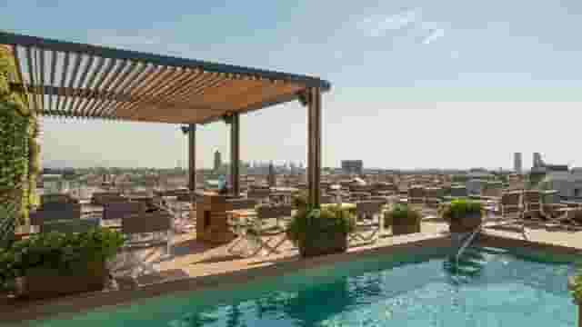 rooftop bar