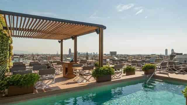 Majestic Hotel rooftop bar in Barcelona for corporate cocktail receptions and VIP networking events.