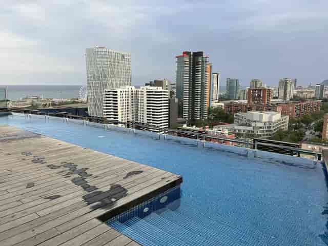 Kanga Café rooftop in Barcelona: upscale networking and corporate event venue with city views.
