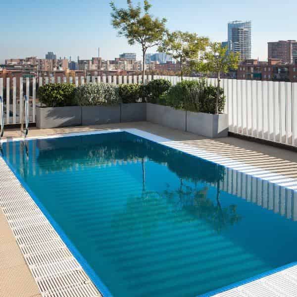 Paner / Pool bar