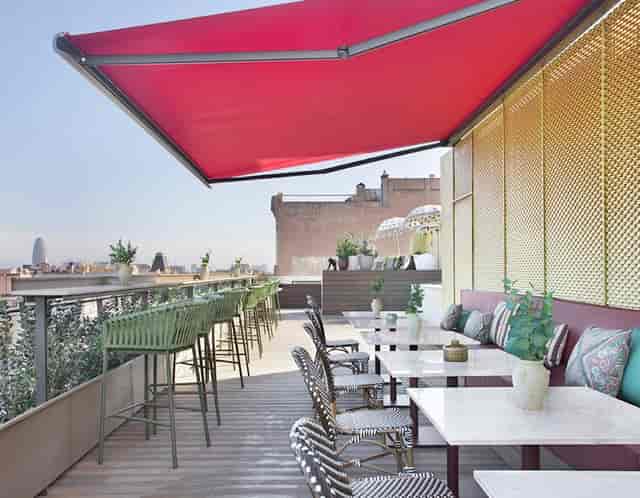 Vincci Bit rooftop terrace with tiered seating, ideal for corporate event and luxury reception.