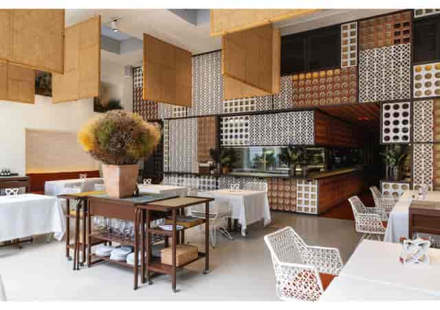 Disfrutar Barcelona modern dining room for upscale corporate events and networking.