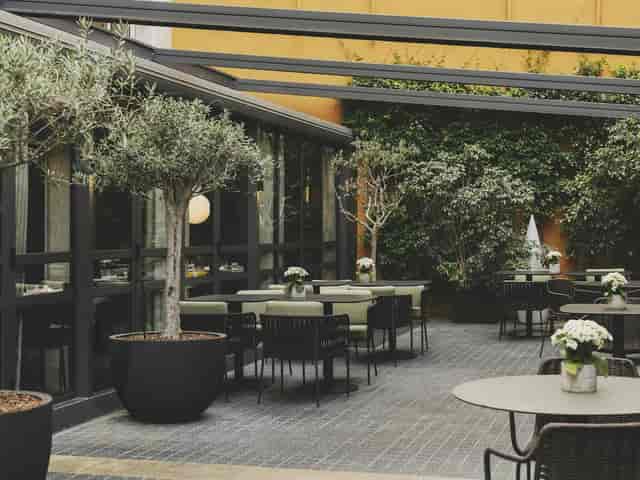 Dover outdoor patio at Gallery Hotel Barcelona, perfect for VIP networking and private dining.