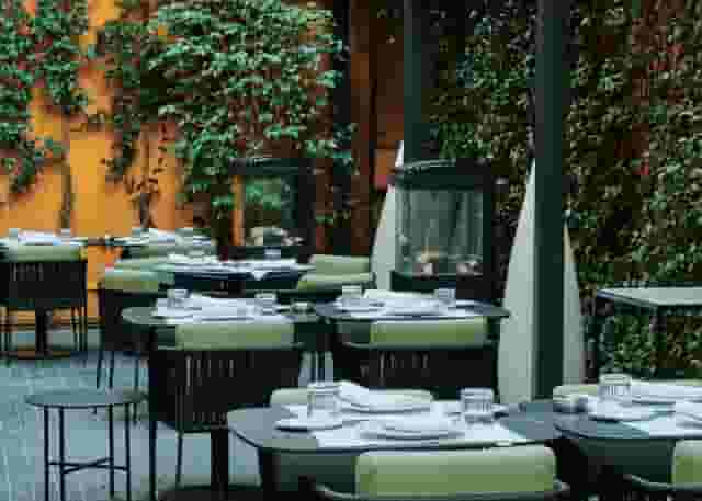 Sintonia outdoor terrace