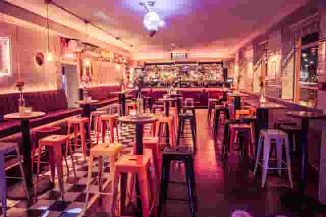 Simmons|Old Street
