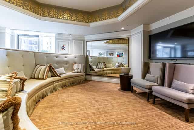 St. Thomas Room