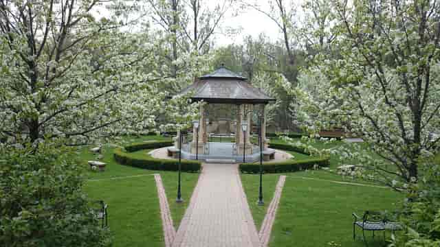 Park View at Ascott Parc: Scenic outdoor garden venue for intimate weddings and cocktail events.