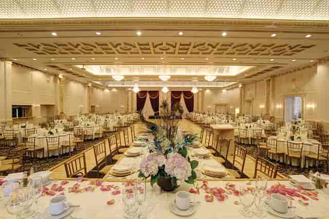 Chateau Le Jardin ballroom featuring elegant gala seating for weddings and corporate events.
