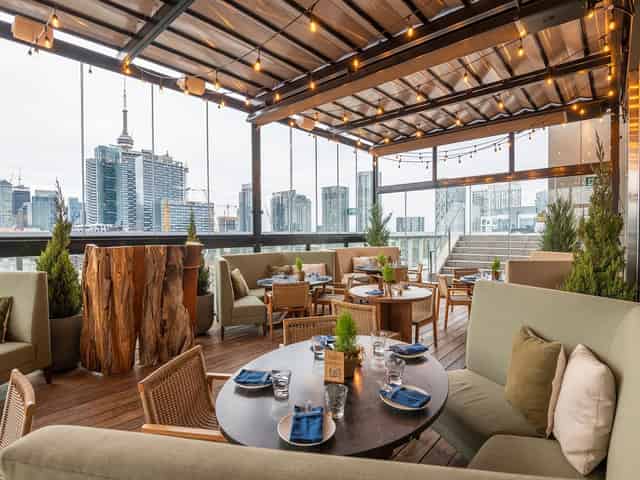 Bar and lounge