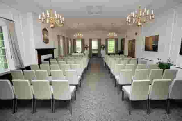 Fairley Lounge